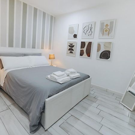 Bnb Quartieri 33 نابولي المظهر الخارجي الصورة
