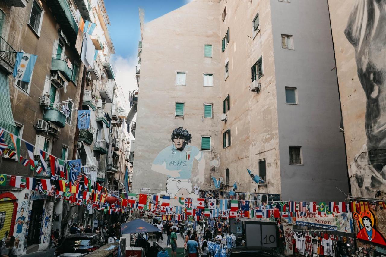 Bnb Quartieri 33 نابولي المظهر الخارجي الصورة